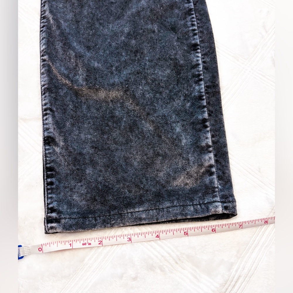 Eileen Fisher dark gray velvet five pocket style, acid washed look jeans - Picture 8 of 9
